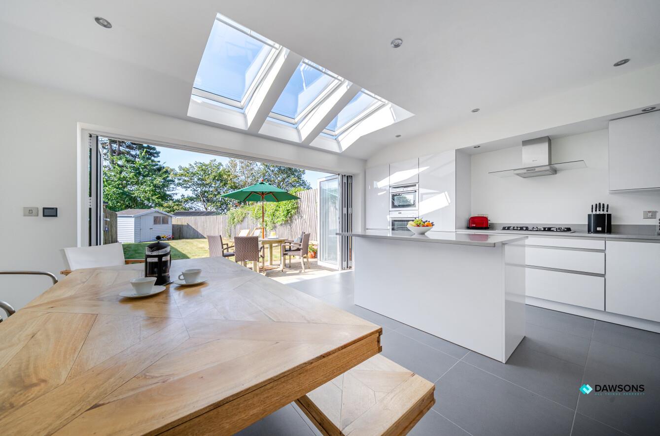 Langland Court Road, Langland, Mumbles, Swansea, SA3 4AZ